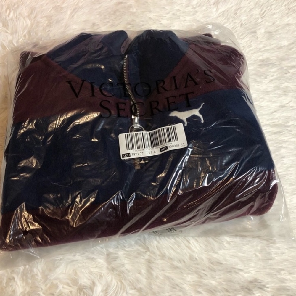 New VS pink polar fleece Quarter Zip - Picture 2 of 2